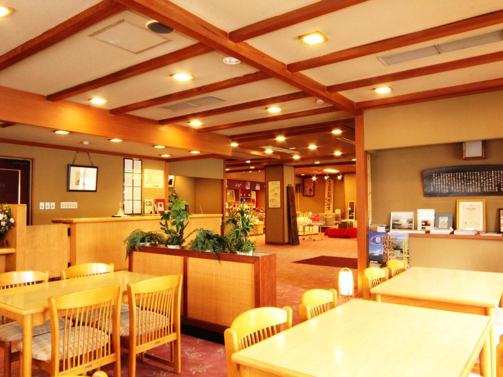 Chikuma Hotel Uzuraya מראה חיצוני תמונה