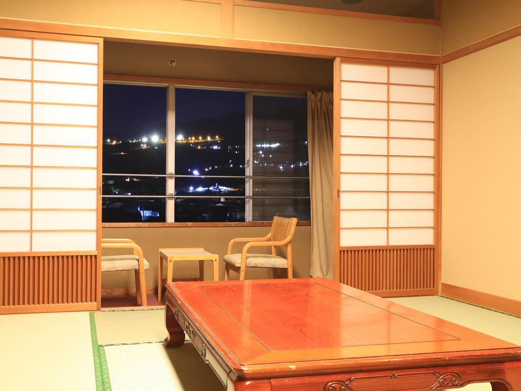 Chikuma Hotel Uzuraya מראה חיצוני תמונה